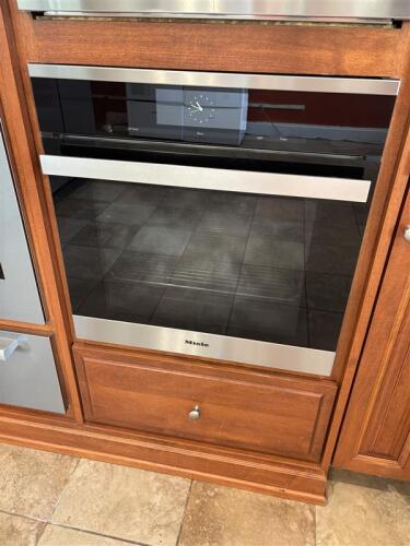 Miele 24" COMBI STEAM OVEN NONPLUMBE