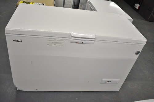 Whirlpool 16 Cu. Ft. Convertible Chest Freezer with 3 Storage Levels (SCRATCH AND DENT) 