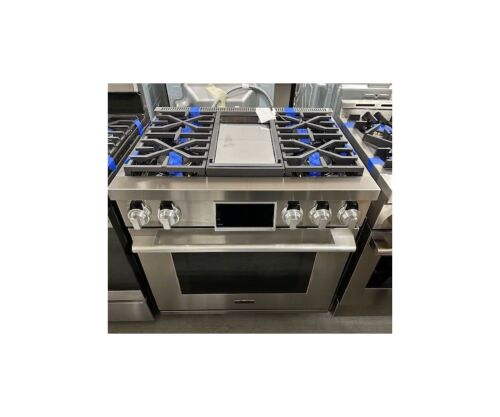 Signature Kitchen Suite by LG  36-inch Gas Pro Range with Griddle